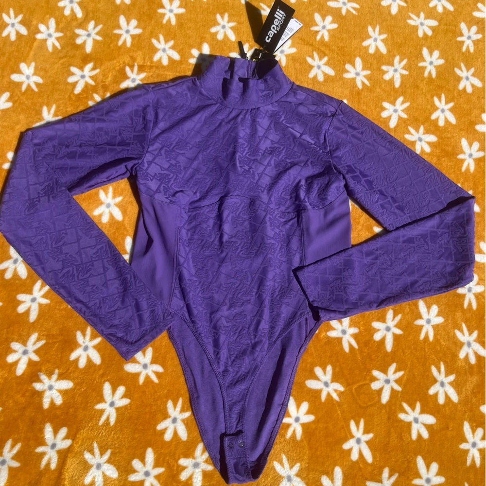 NWT $101 MSRP capelli MTV Womens Icon Performance Bodysuit Purple Large